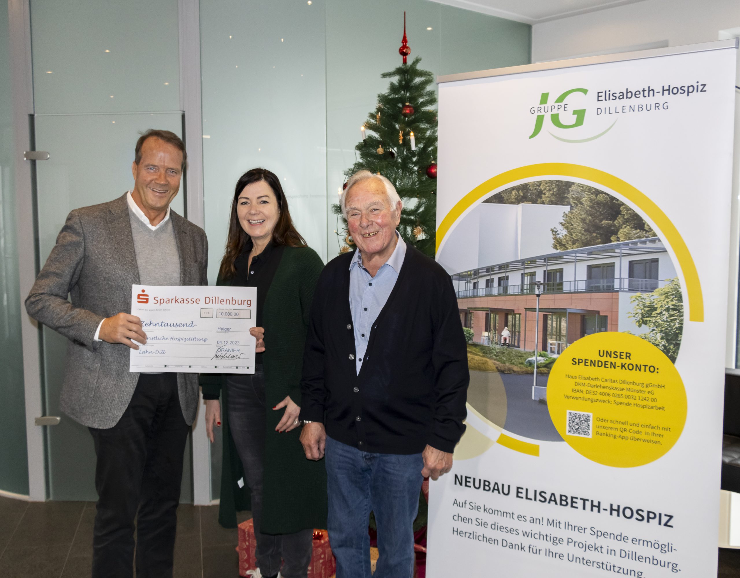 Uebergabe Spendenscheck an Elisabeth Hospiz